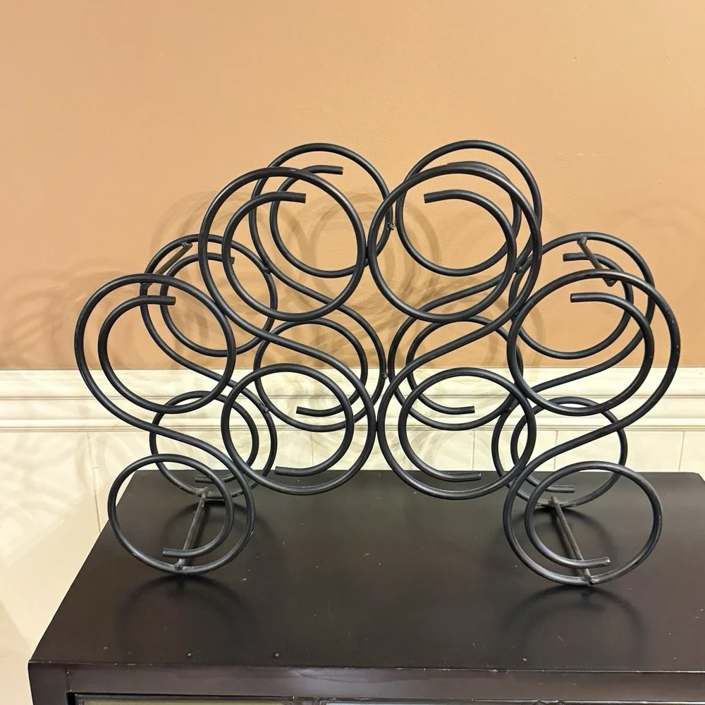 Vintage Industrial Iron Wine Rack 8 Bottle Y2K Spiral Bar Display Outdoor Bar